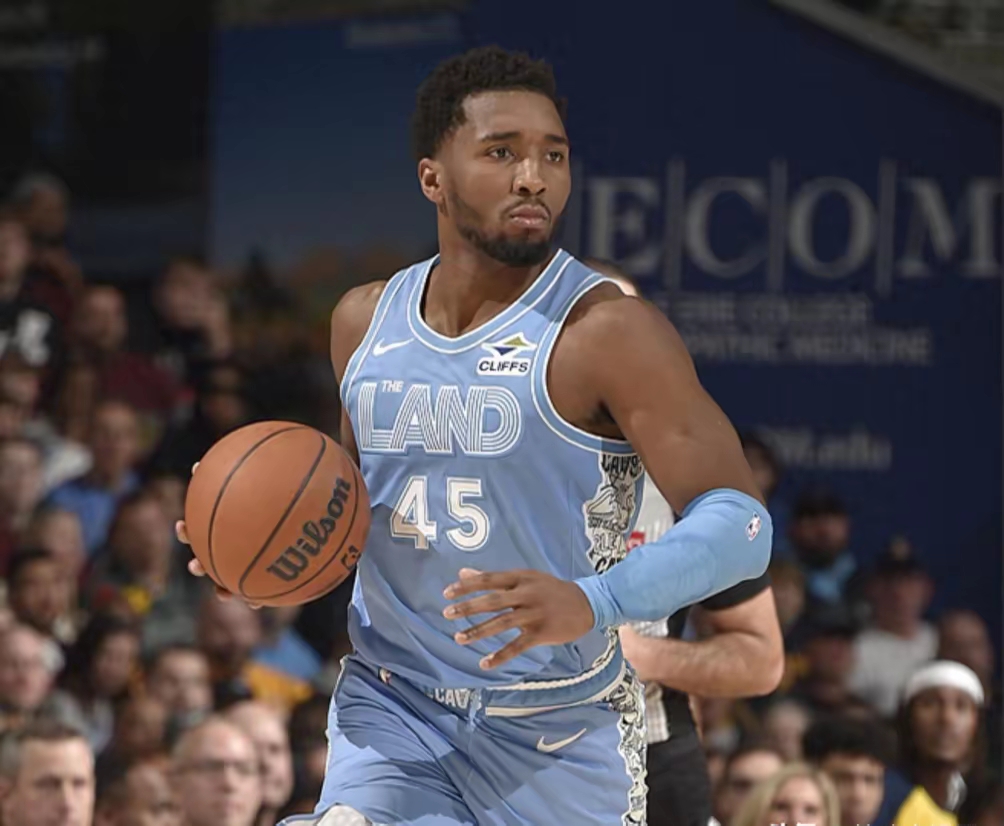 关于西亚卡姆三巨头联手，塔图姆得分突破，狂砍50分冲击季后赛！的信息-开云体育平台